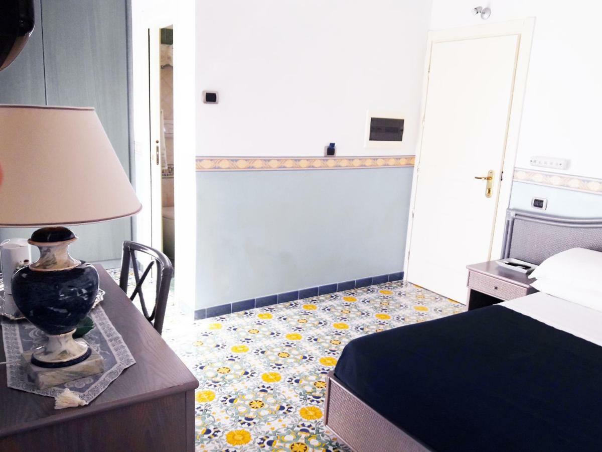 Hotel Stella Maris กาซัลเวลิโน ภายนอก รูปภาพ